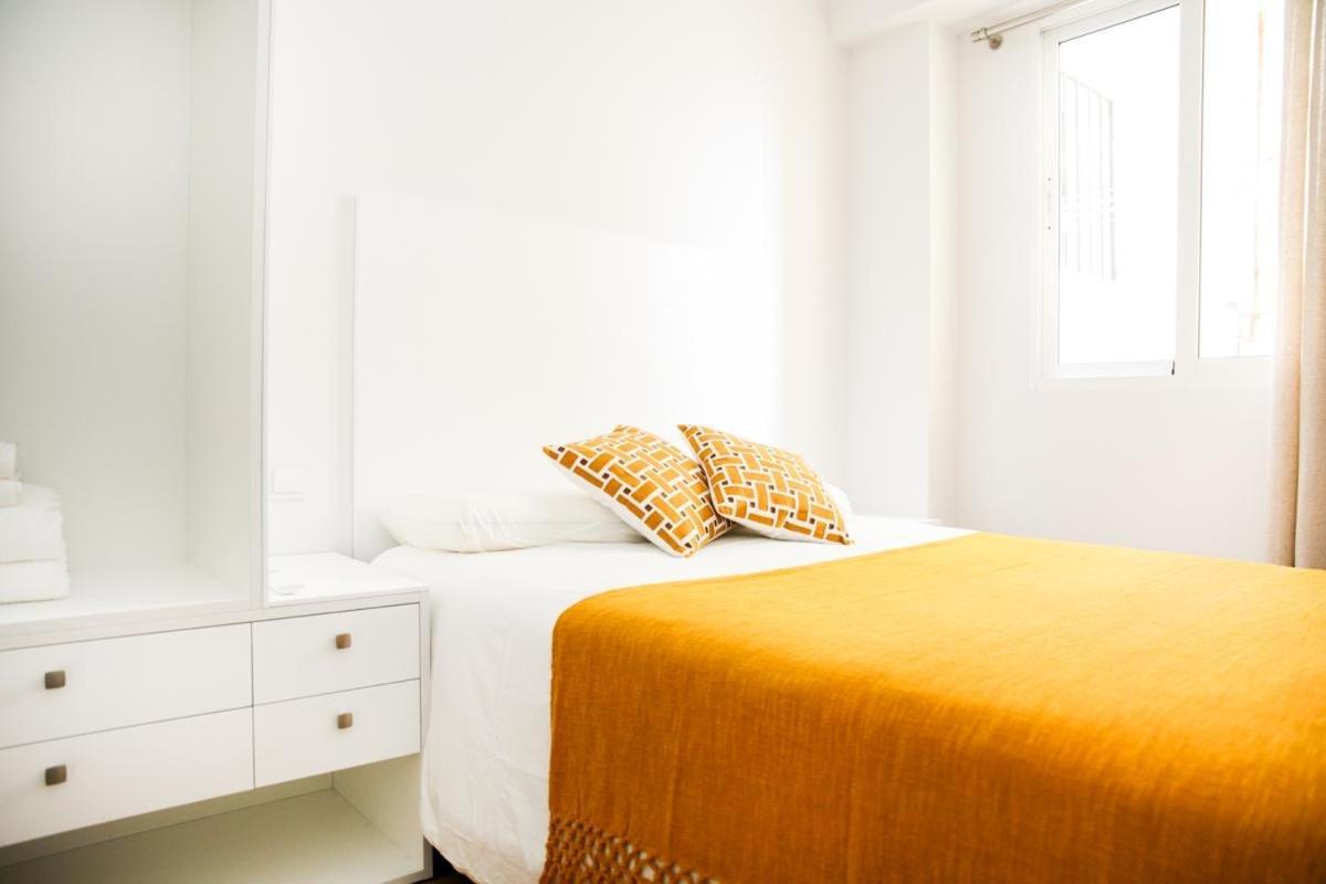 Family Apartment In The Malaga City Center ภายนอก รูปภาพ