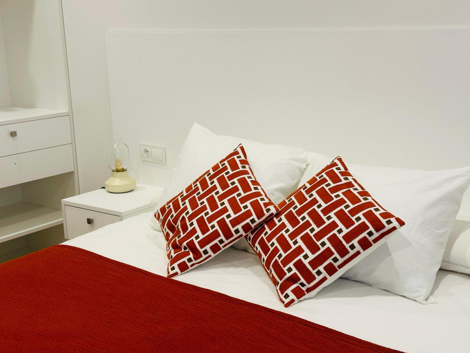 Family Apartment In The Malaga City Center ภายนอก รูปภาพ